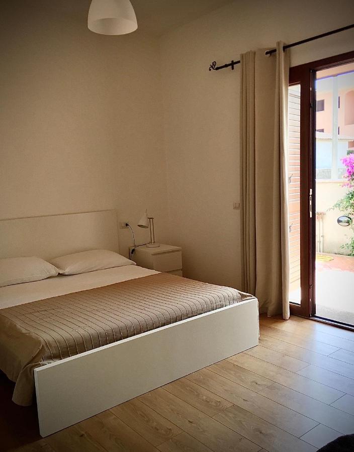 Hotel Casa Frencis Olbia Exterior foto